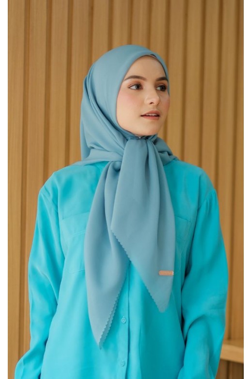 Hijab Segi 4 Double Haikon Lasercut Soft Denim